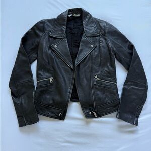 Women's Vintage Black Leather Jacket